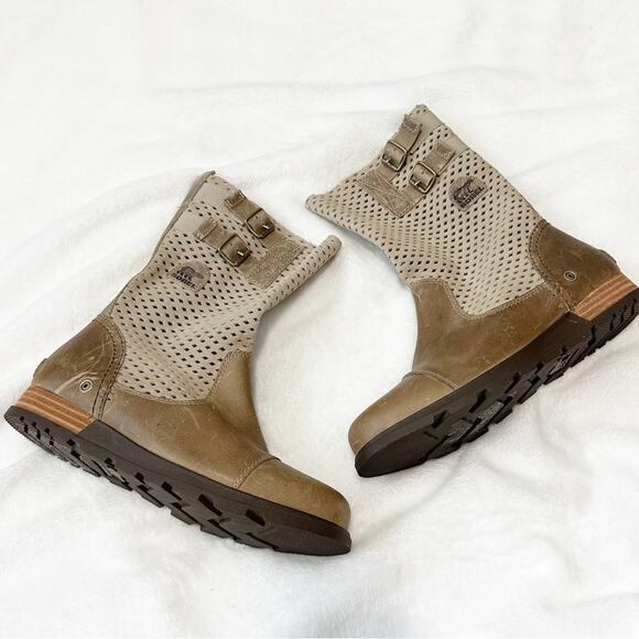 SOREL Major Pull-on Perforated Distressed leather boots Women's Size 7.5 taupe - Picture 1 of 10